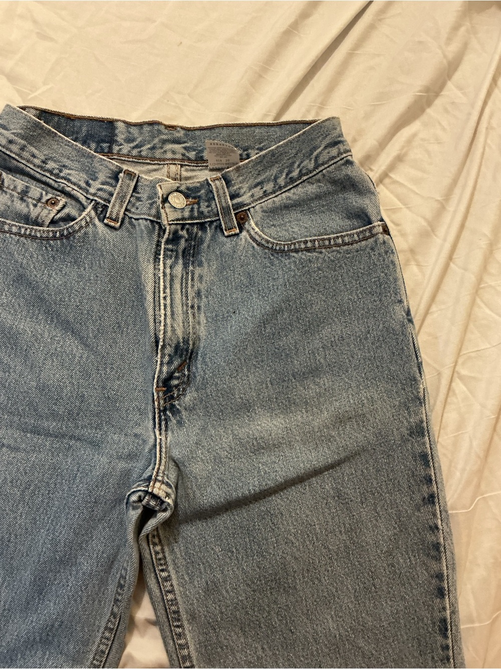 Levi's Vintage Women’s 512 Slim Fit Jeans Tapered Leg - Picture 6 of 14